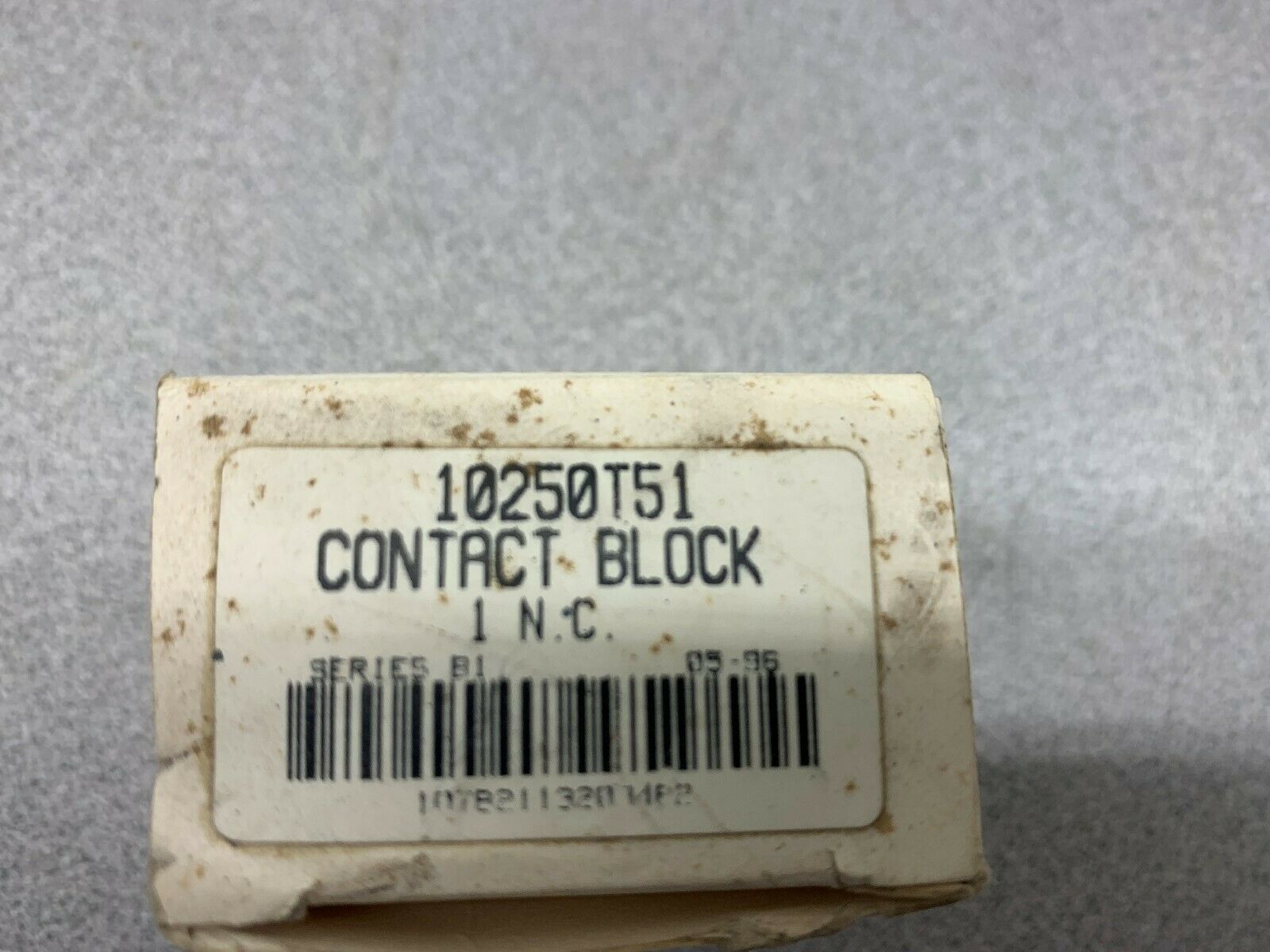 NEW IN BOX EATON CONTACT BLOCK 10250T51