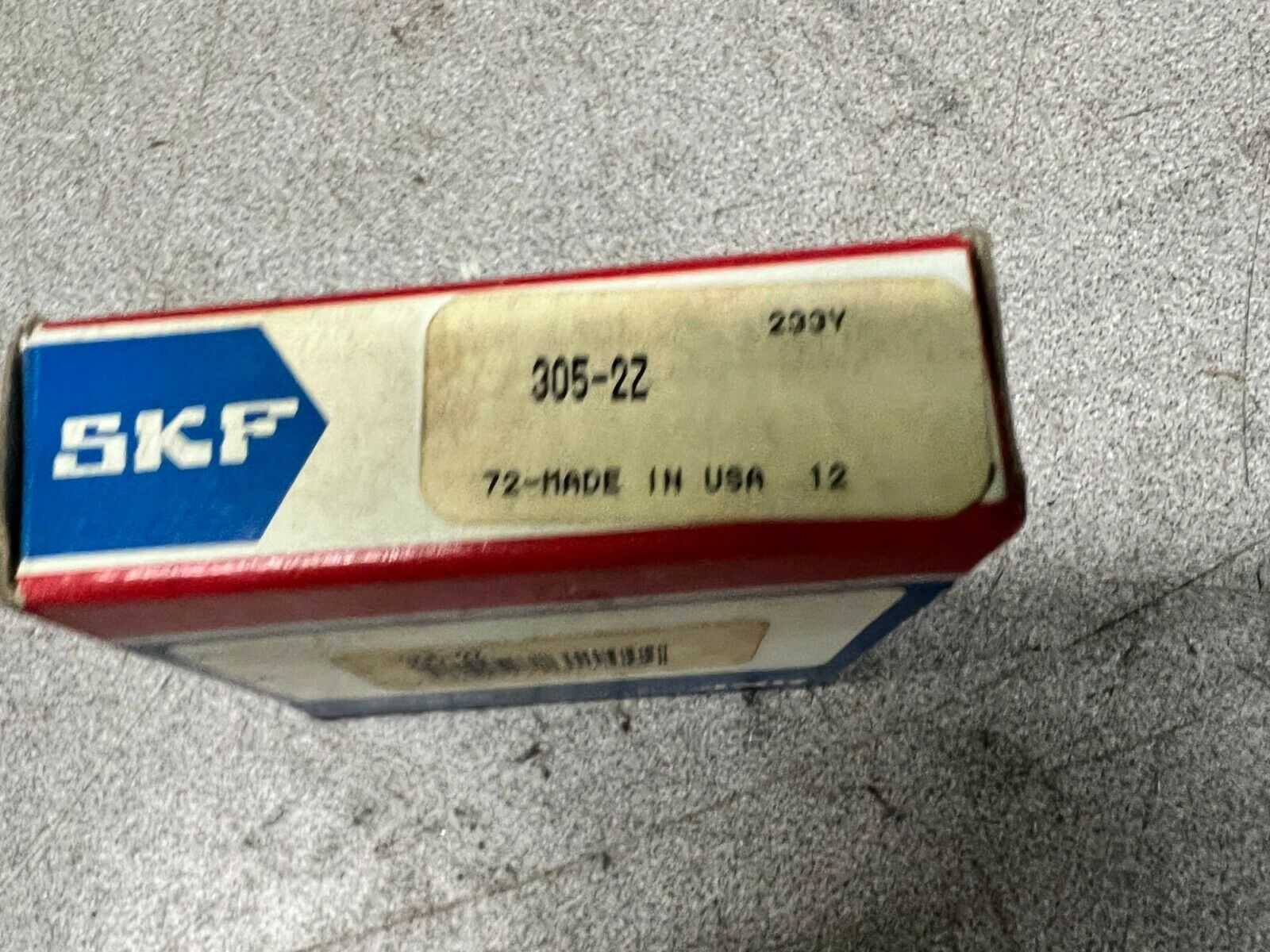 NEW IN BOX SKF BALL BEARING 305-2Z