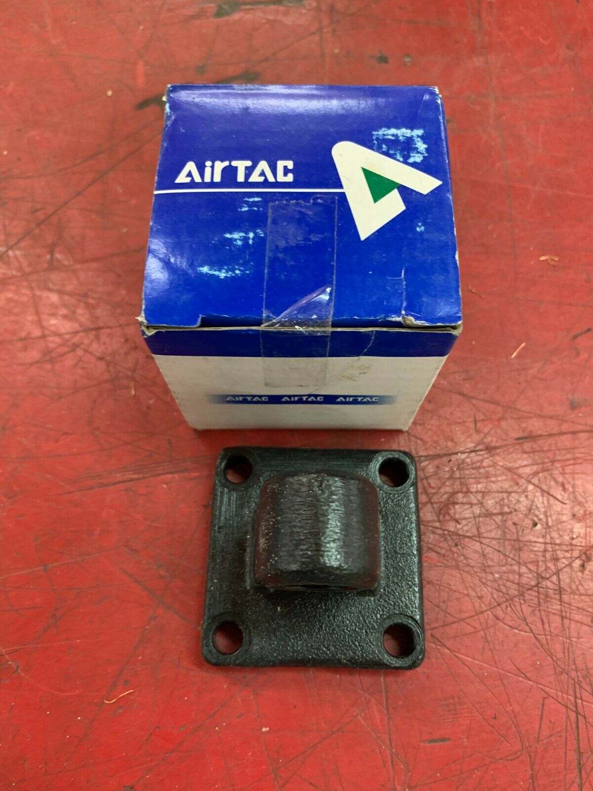 LOT OF 3 NEW IN BOX AIRTAC MOUNTS F-SC40CB