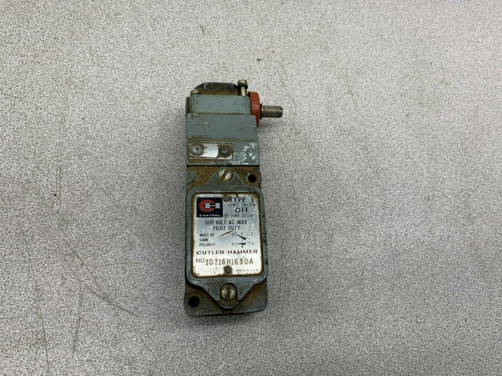 USED CUTLER HAMMER SWITCH 10316H1630A