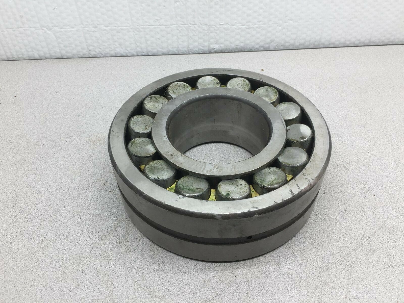 NEW NO BOX HYATT ROLLER BEARING 2322D3W33