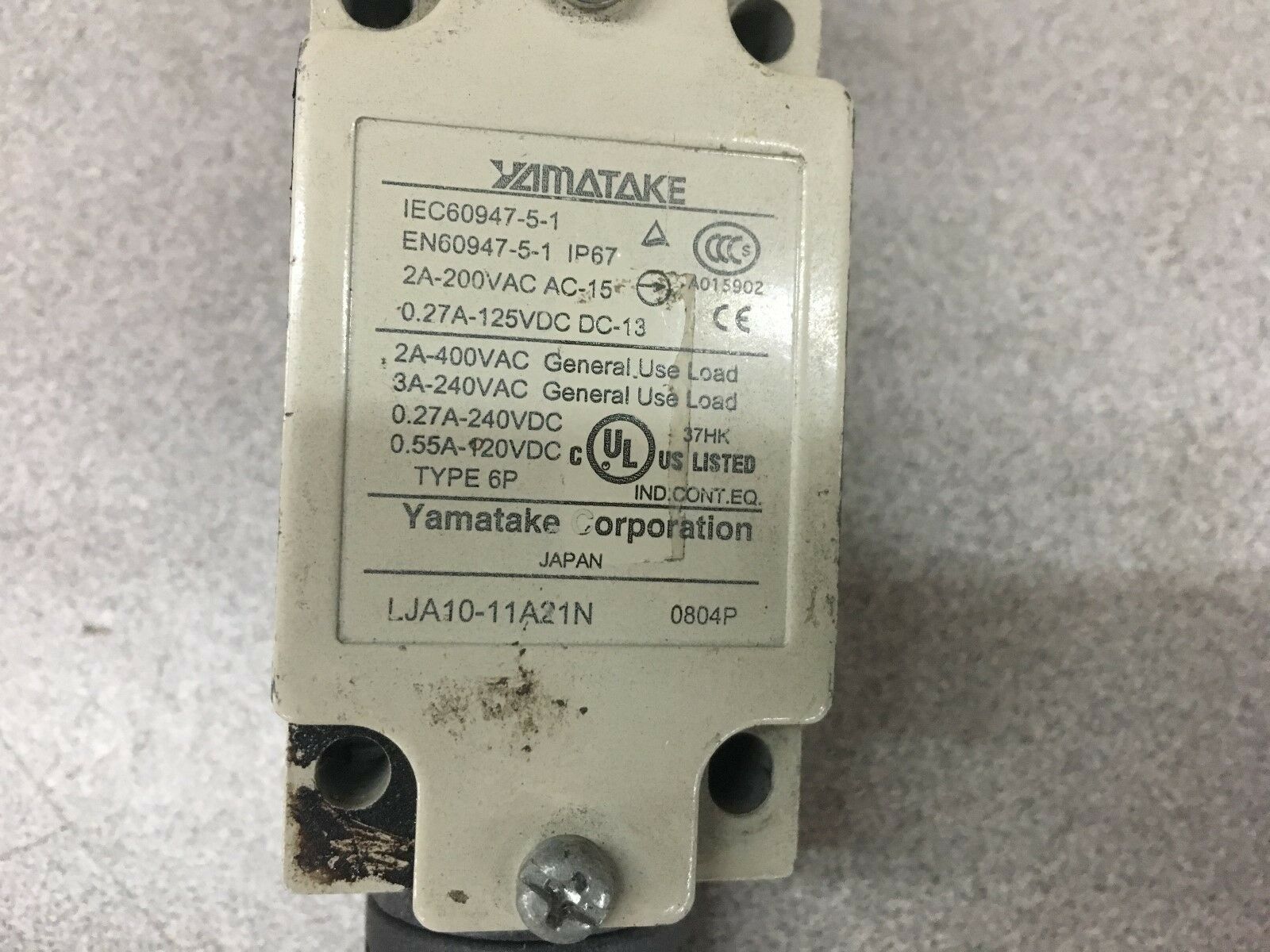 USED YAMATAKE IEC60947-5-1 LIMIT SWITCH LJA10-11A21N