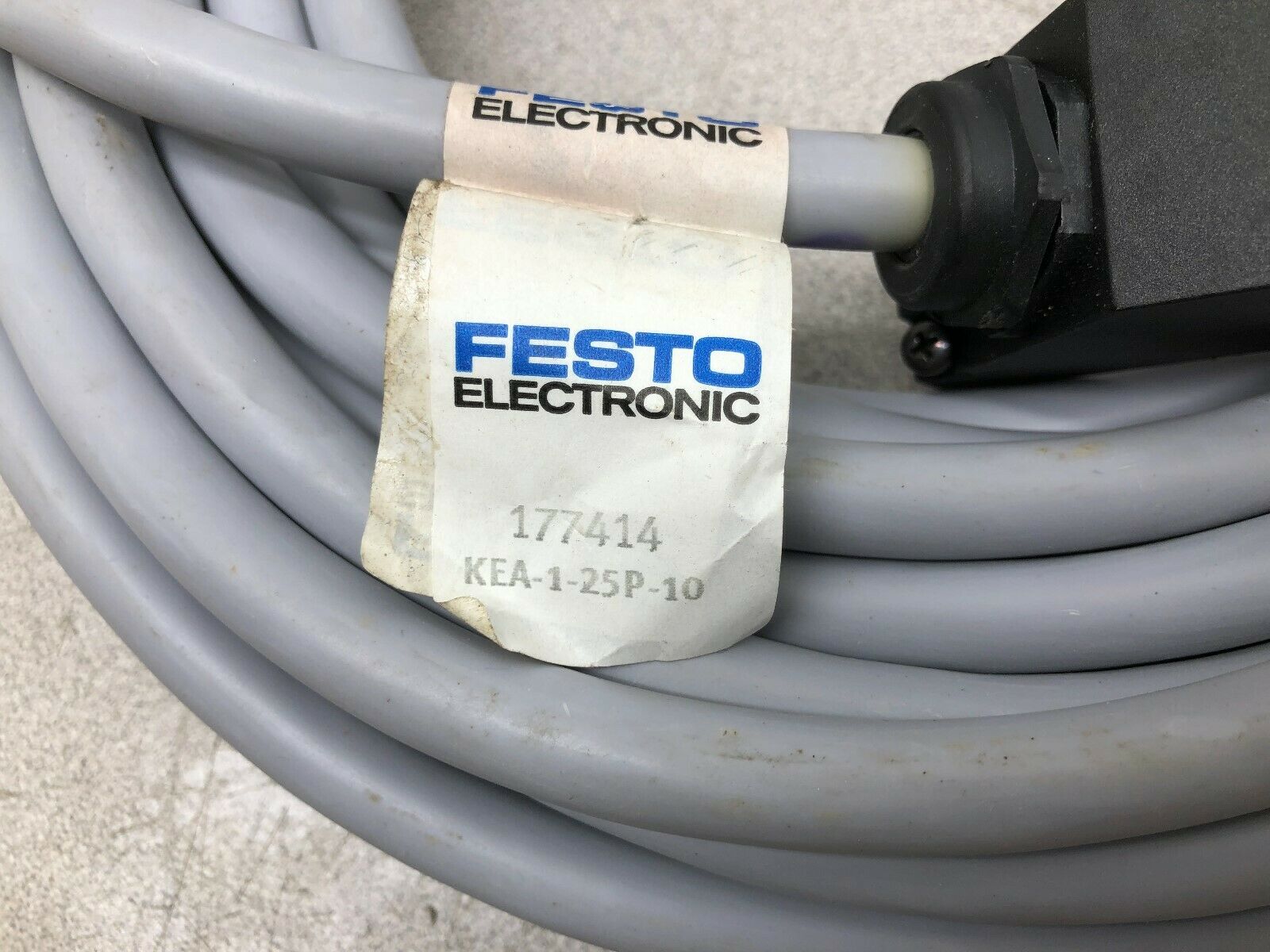 NEW NO BOX FESTO CONNECTING CABLE KEA-1-25P-10