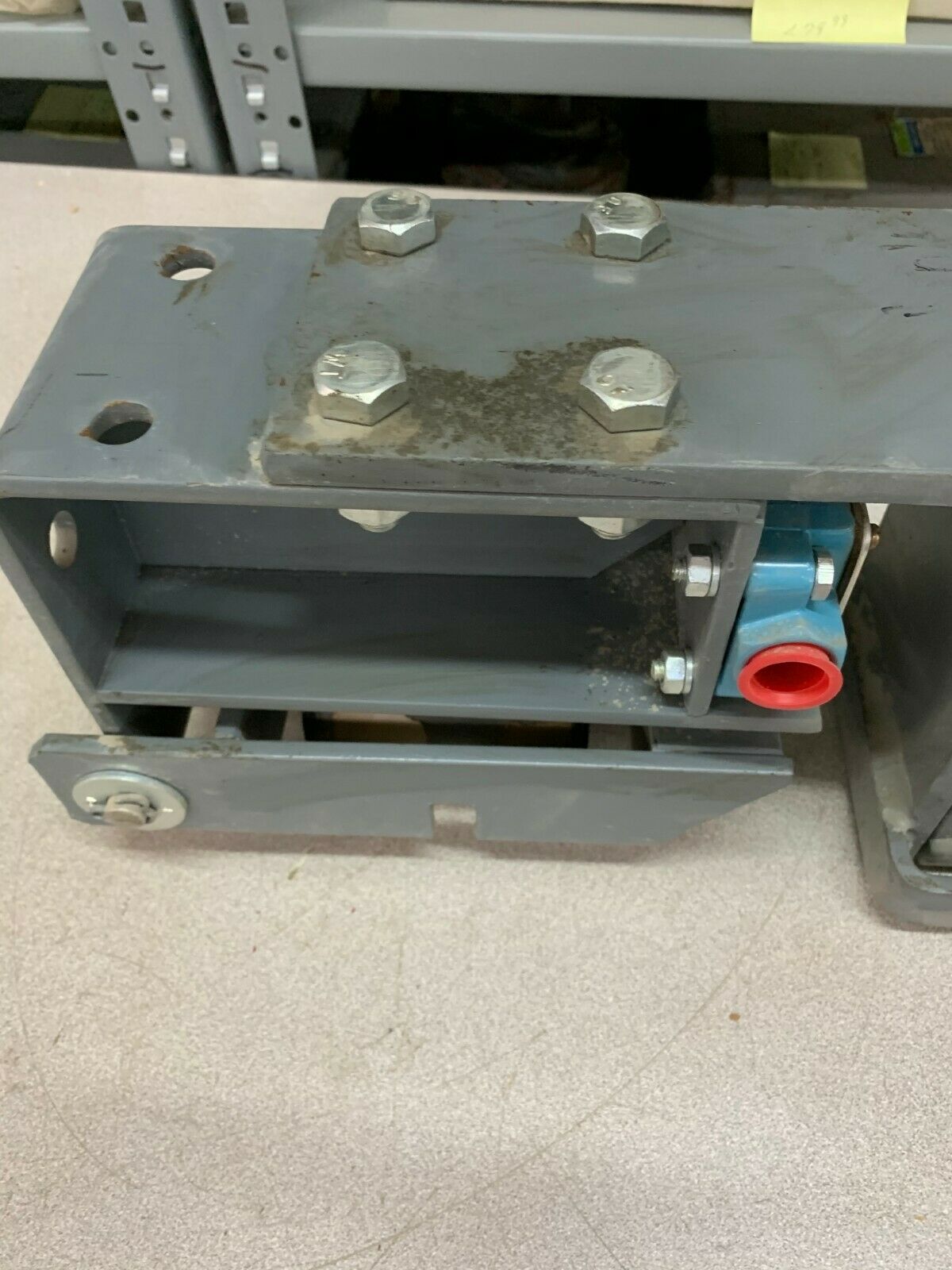 NEW NO BOX CONVEYOR COMPONENTS BELT ALIGNMENT SWITCH BA2