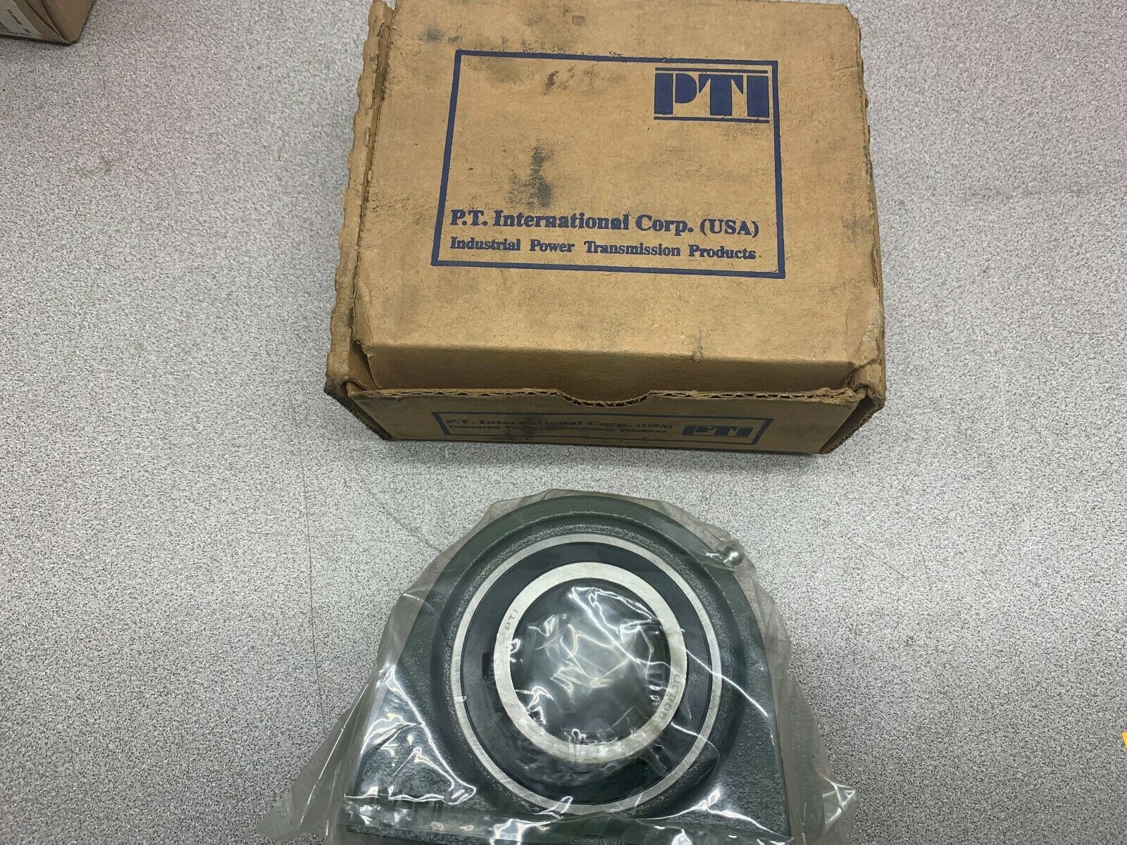 NEW IN BOX PTI BEARING UCPA208-40MM