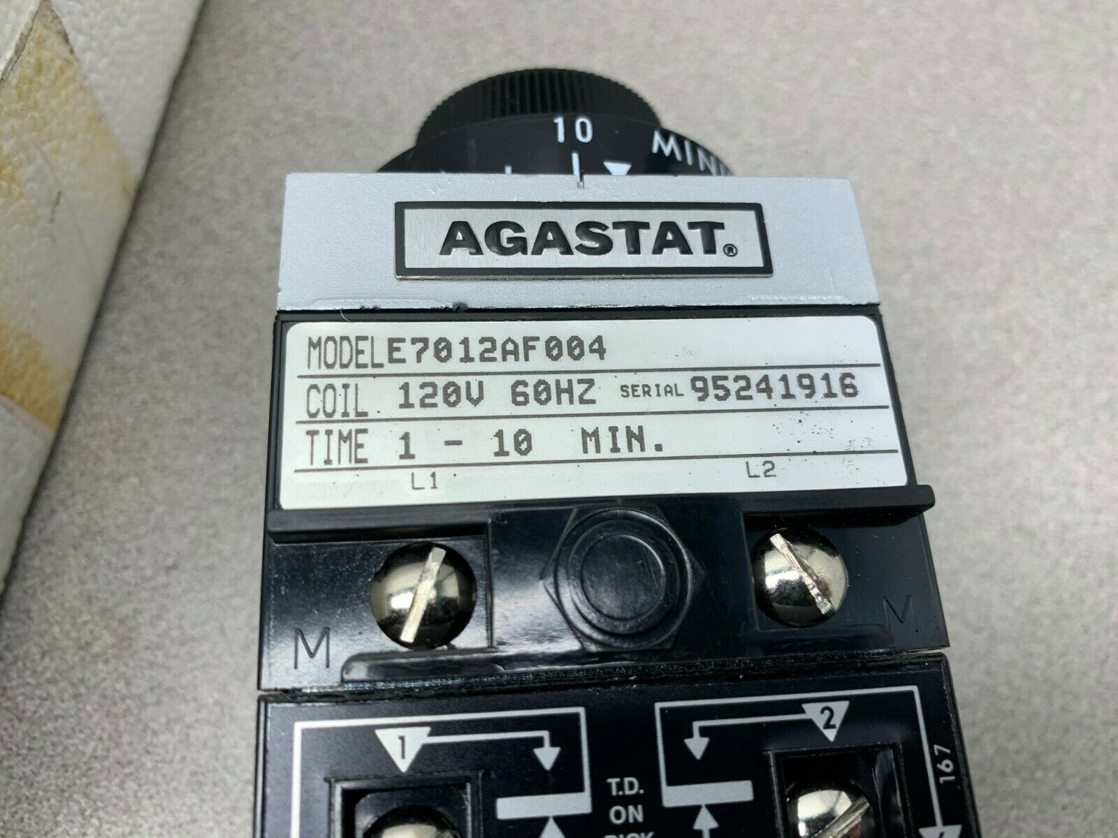 NEW AGASTAT 120V. TIMER 1-10 MIN. TIMING RELAY E7012AF004