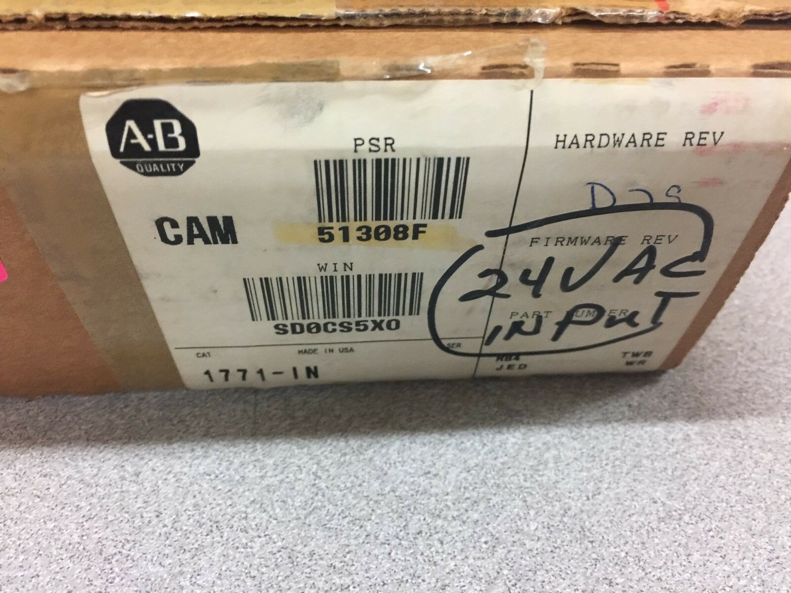 NEW IN BOX ALLEN BRADLEY 24VAC INPUT MODULE 1771-IN