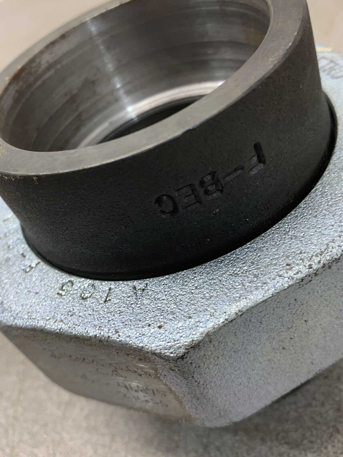 NEW PETRO 2" 3000 THREADED SPLIT COUPLING UNION FITTING A105