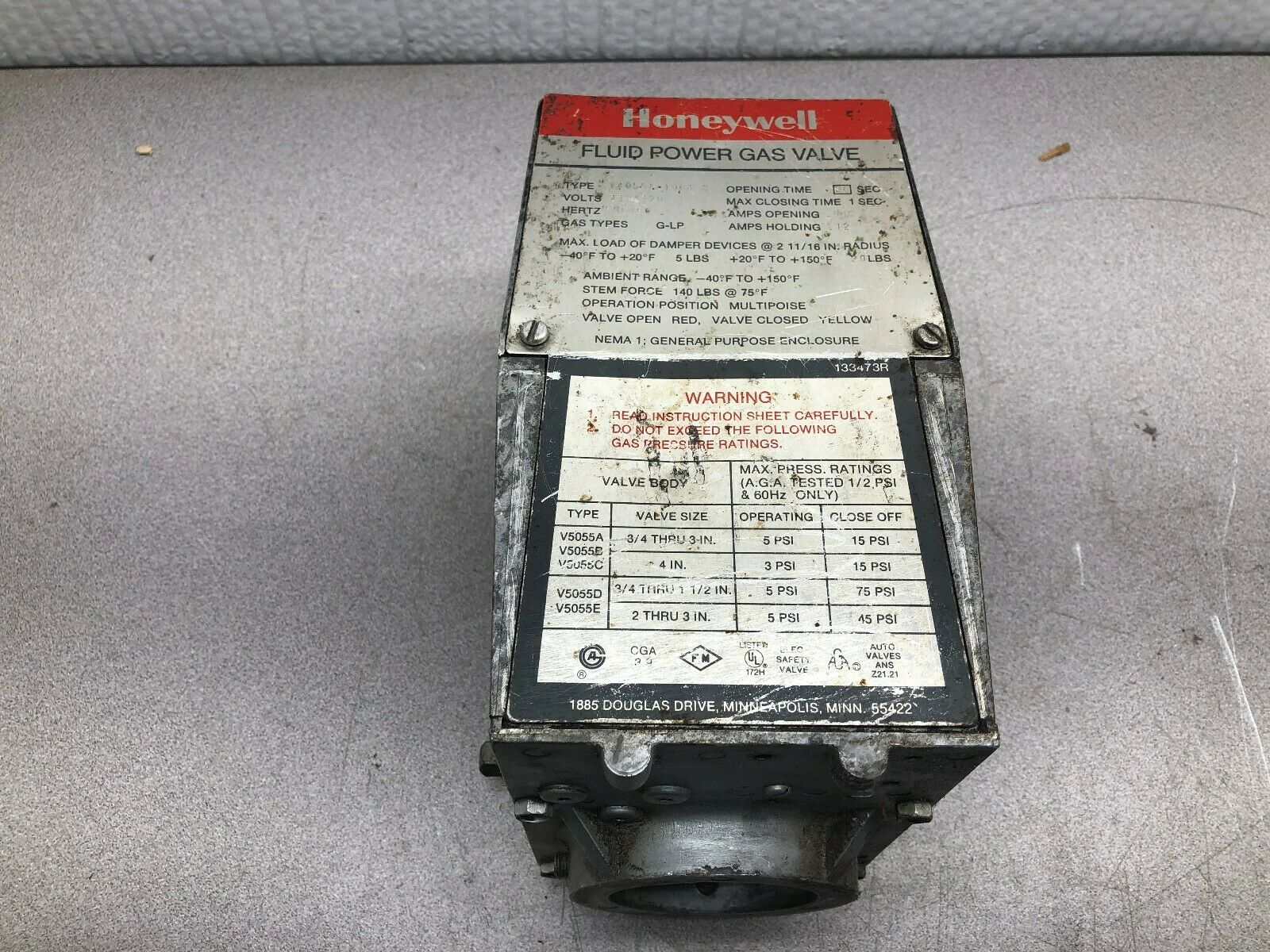 USED HONEYWELL 120 VAC 30 SEC OPENING TIME FLUID POWER GAS VALVE V4055A 1064 3