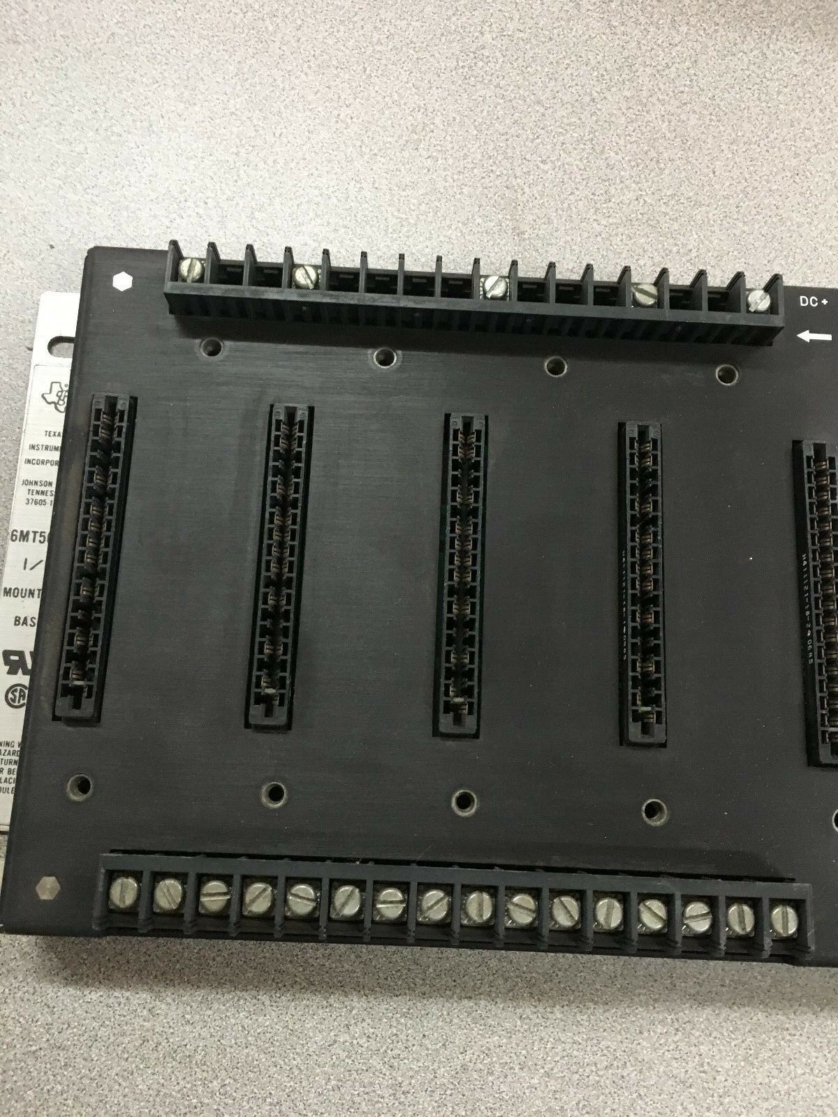 USED TEXAS INSTRUMENTS I/O MOUNTING BASE 6MT50-2