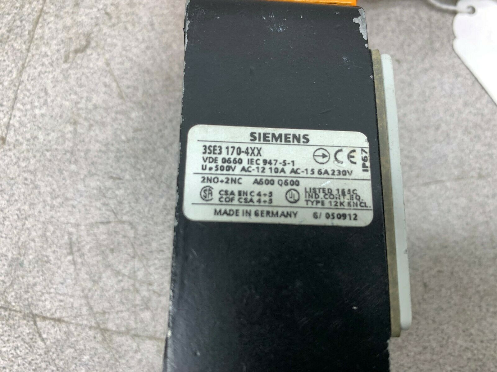 NEW NO BOX SIEMENS SWITCH  3SE3 170-4XX