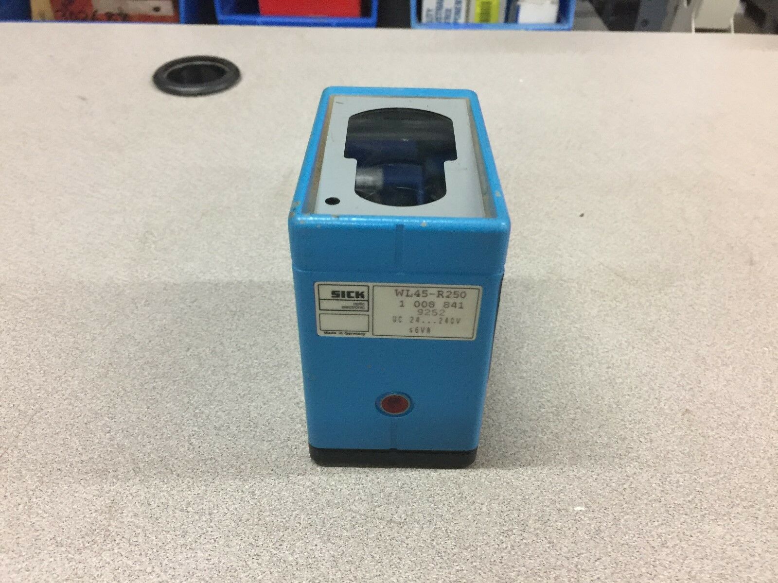 NEW NO BOX SICK PHOTOELECTRIC SENSOR WL45-R250