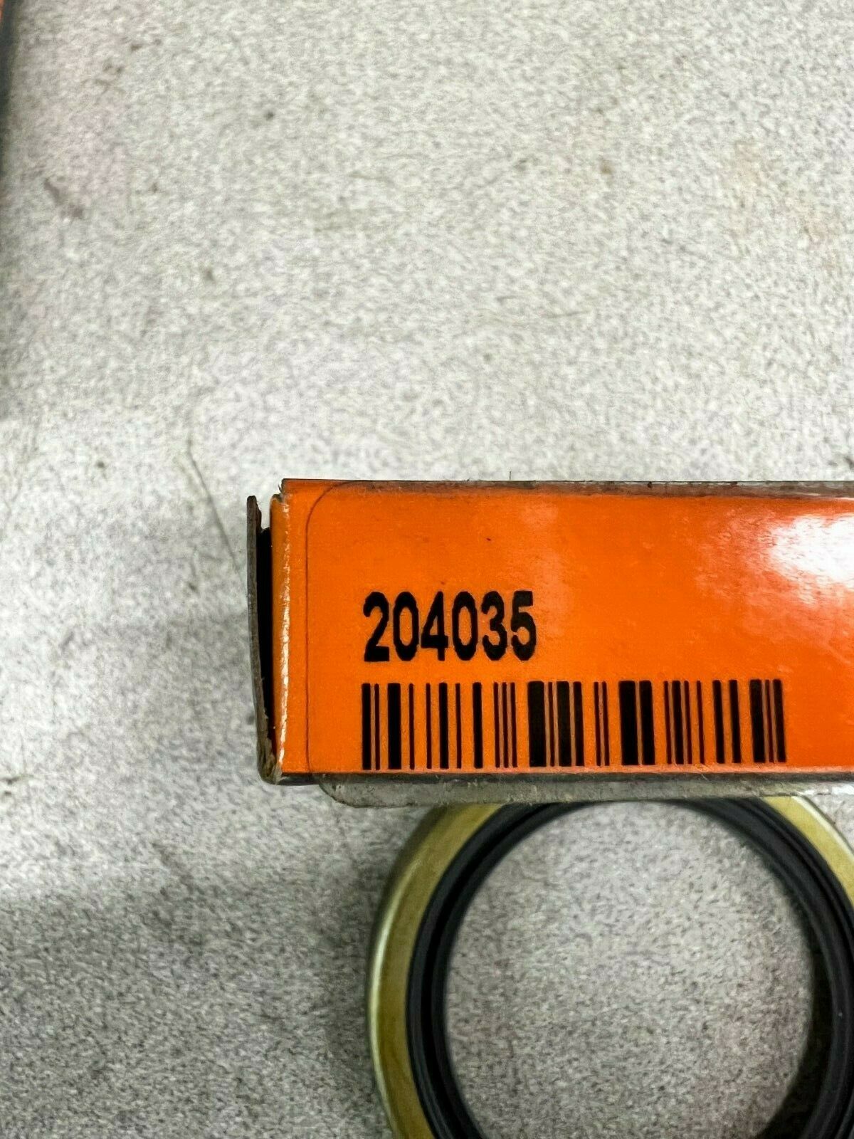 LOT OF 2 NEW IN BOX TIMKEN OILSEAL 204035