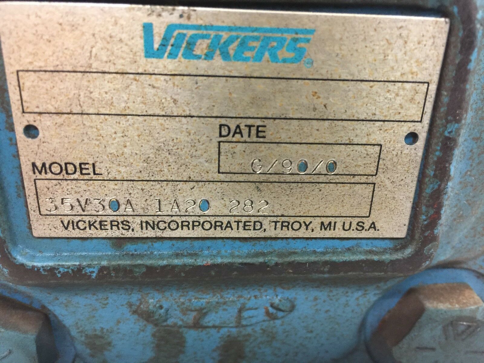 NEW VICKERS HYDRAULIC PUMP 35V30A 1A20 282