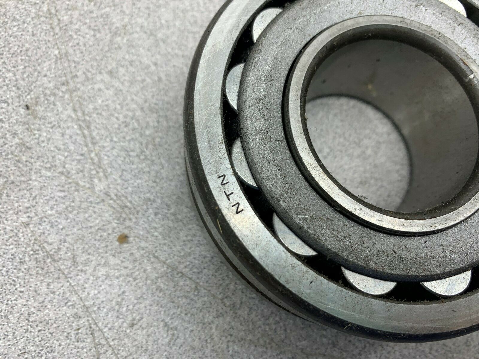 NEW NO BOX NTN BEARING 22308CD1C3