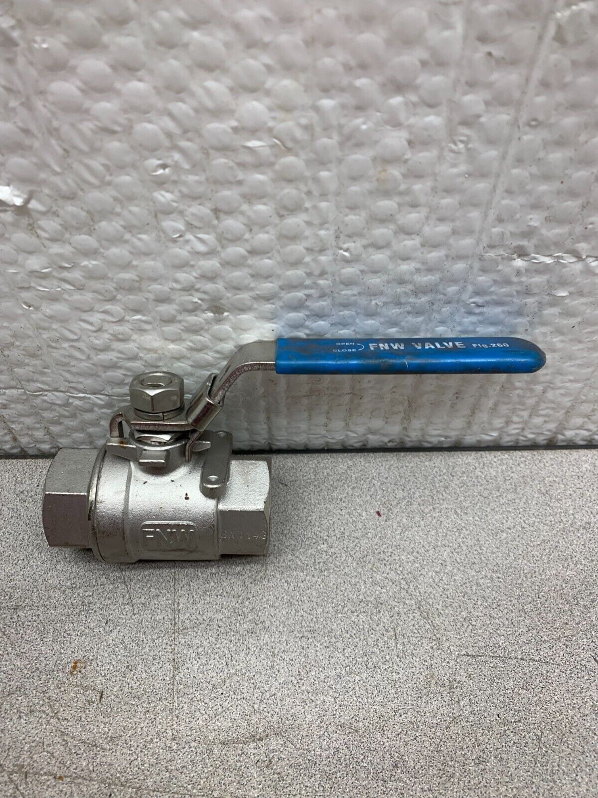 NEW NO BOX FNW FIG. 260 1" CF8M 1000 WOG STAINLESS BALL VALVE