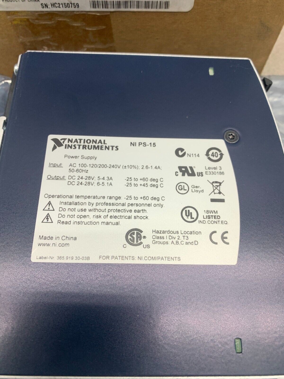 NEW IN BOX NATIONAL INSTRUMENTS NI PS-15 POWER SUPPLY 781093-01