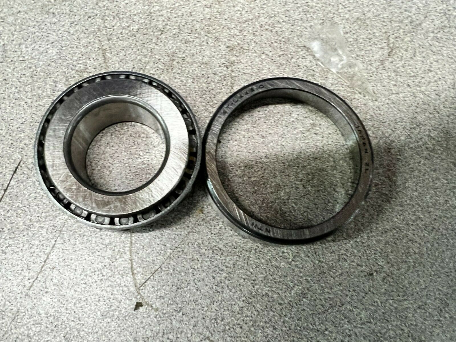 LOT OF 5 NEW IN BOX NTN ROLLER BEARING WITH RACE SET 14 L44643/L44610