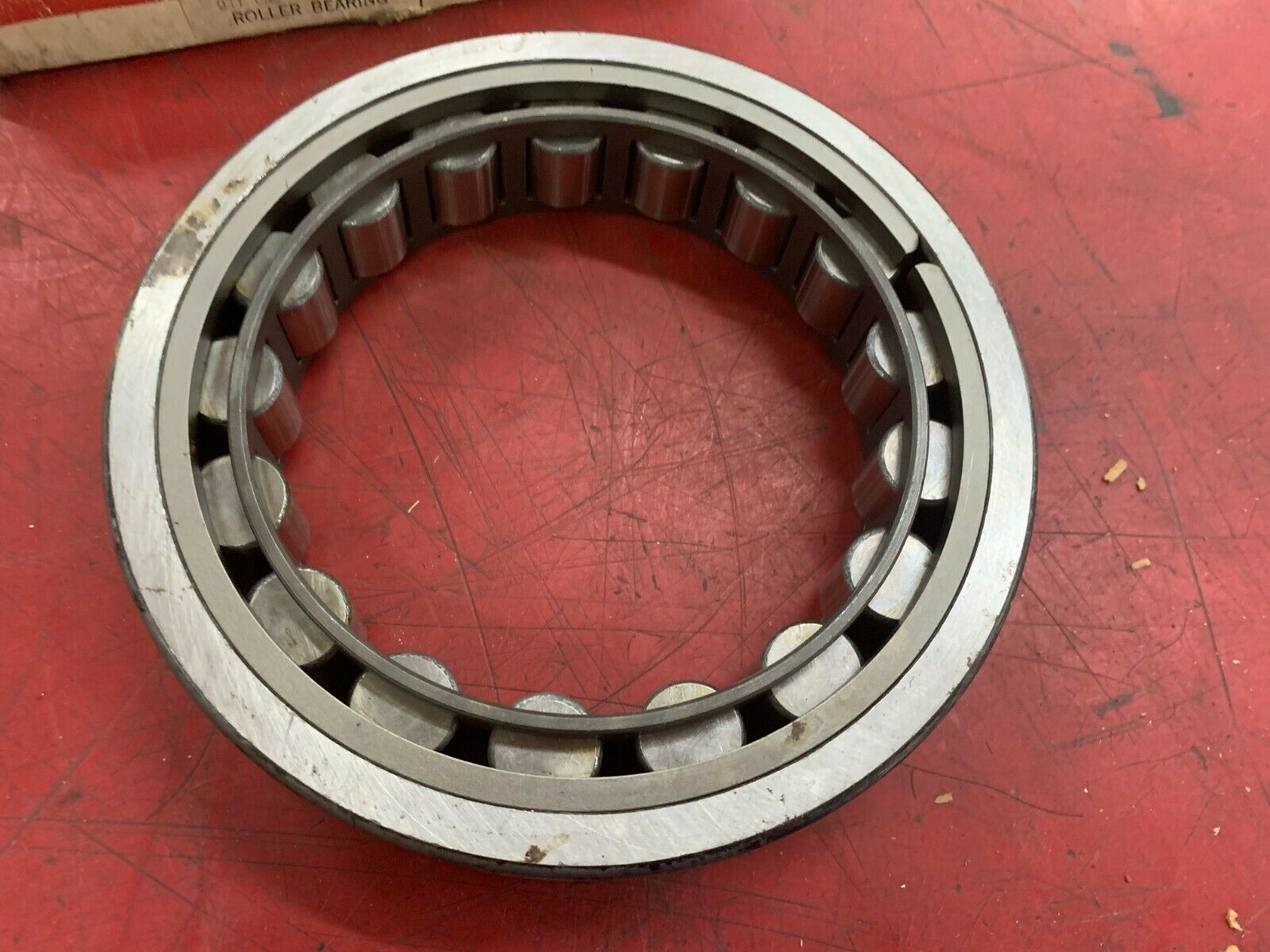 NEW IN BOX NDH ROLLER BEARING 1221 TS