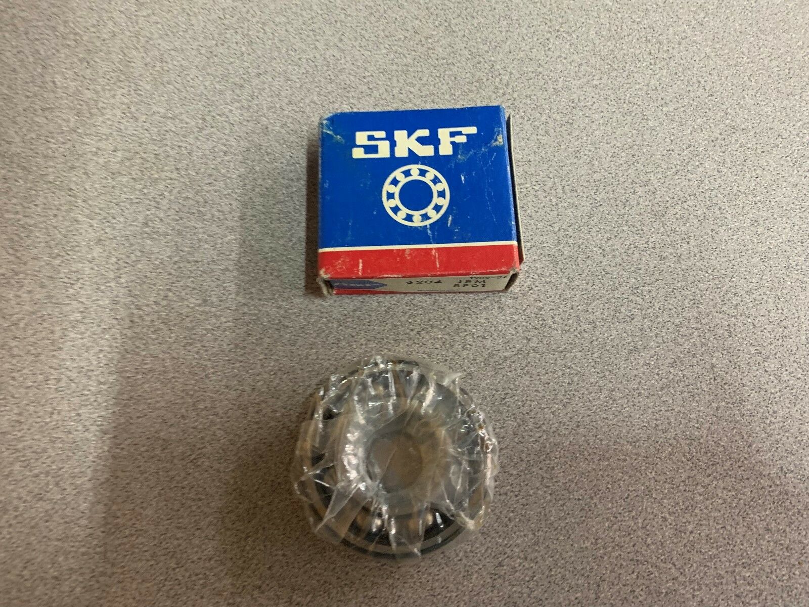 LOT OF 5 NEW IN BOX SKF BEARING 6204 JEM BF01