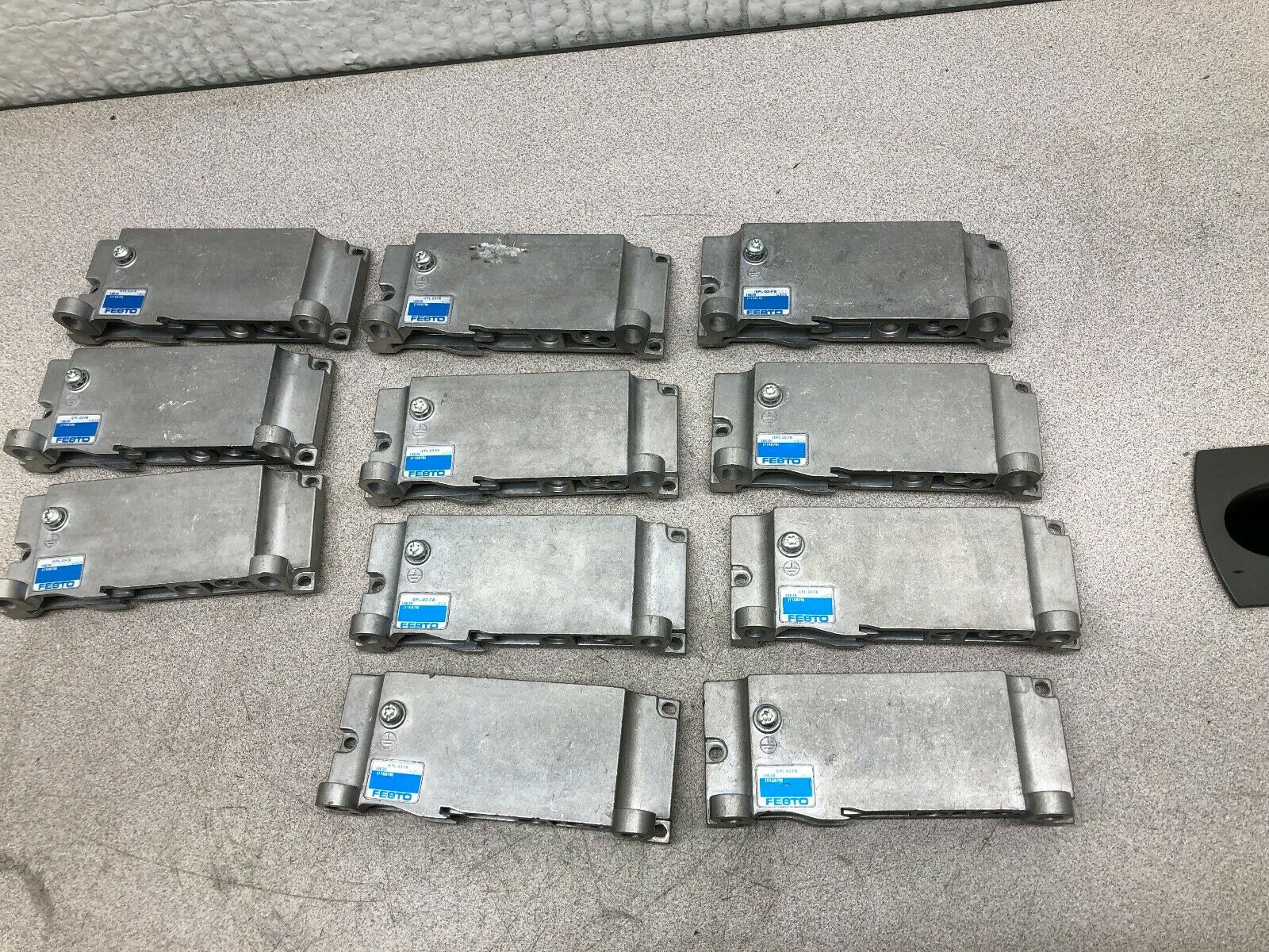 USED (LOT OF 11) FESTO LT HAND END PLATES W O-RINGS 18639 / IEPL-03FB