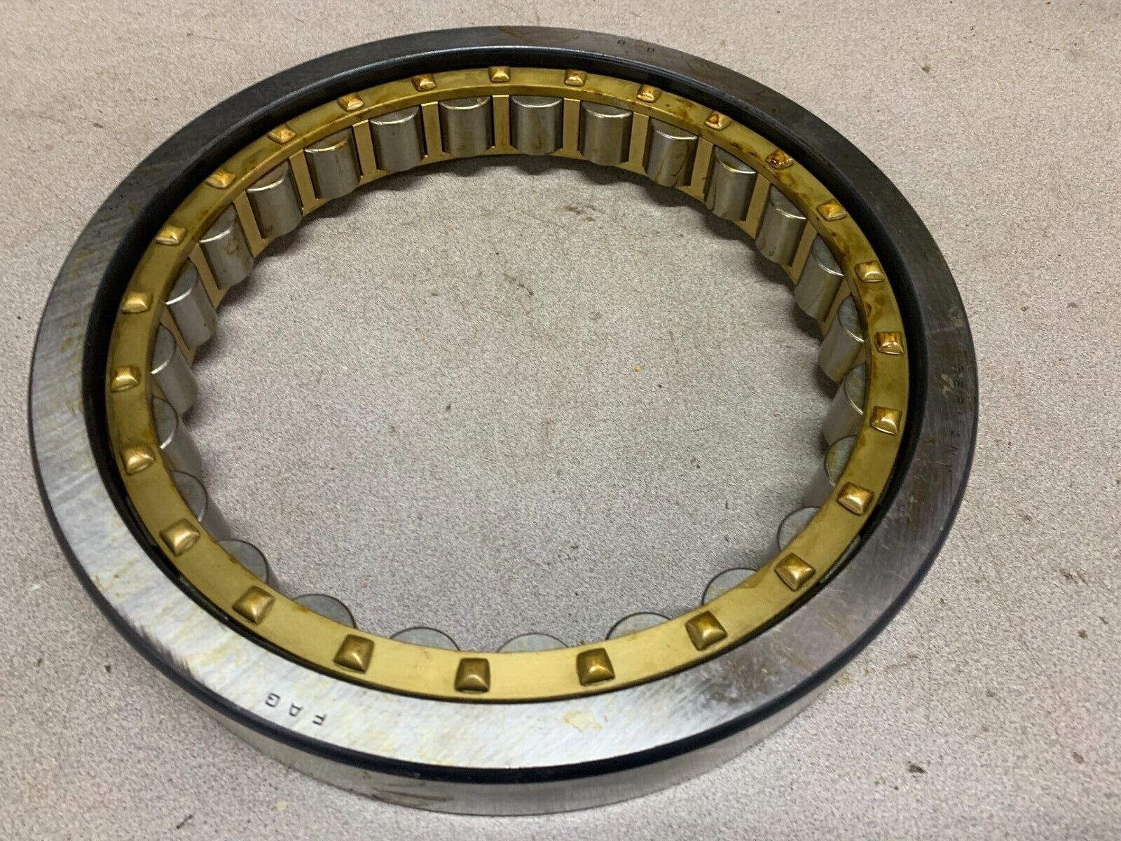 NEW NO BOX FAG CYLINDRICAL ROLLER BEARING NU1040