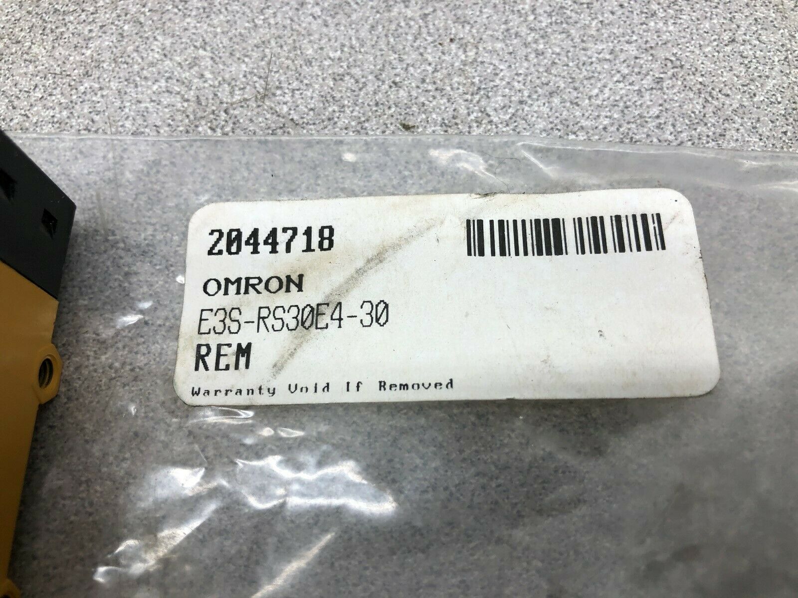 USED OMRON PHOTO ELECTRIC SWITCH E3S-RS30E4-30