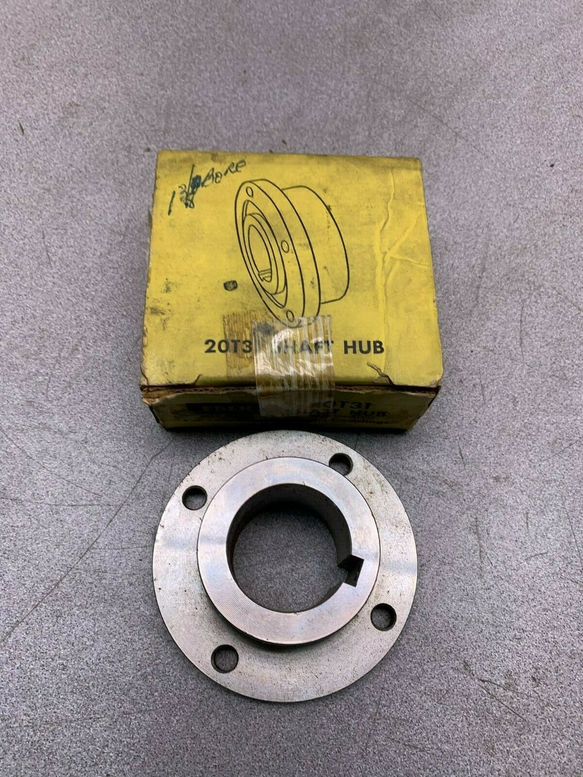 NEW IN BOX FALK SHAFT HUB 20T31