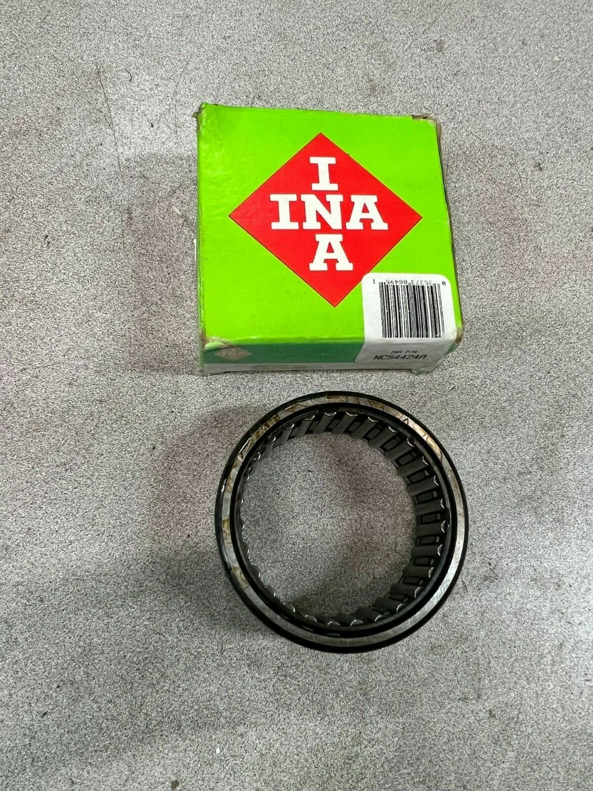 NEW IN BOX INA NEEDLE BEARING NCS4424A