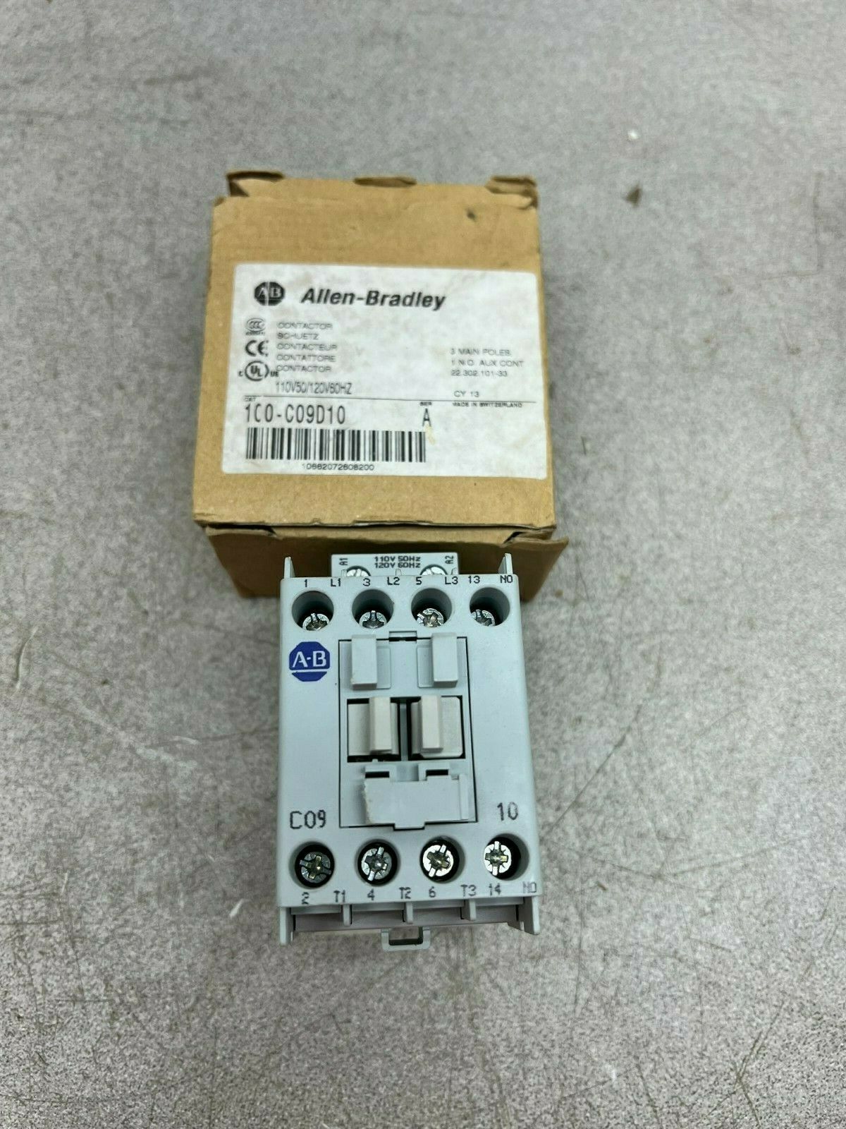 NEW IN BOX ALLEN BRADLEY CONTACTOR 1C0-C09D10 SERIES A