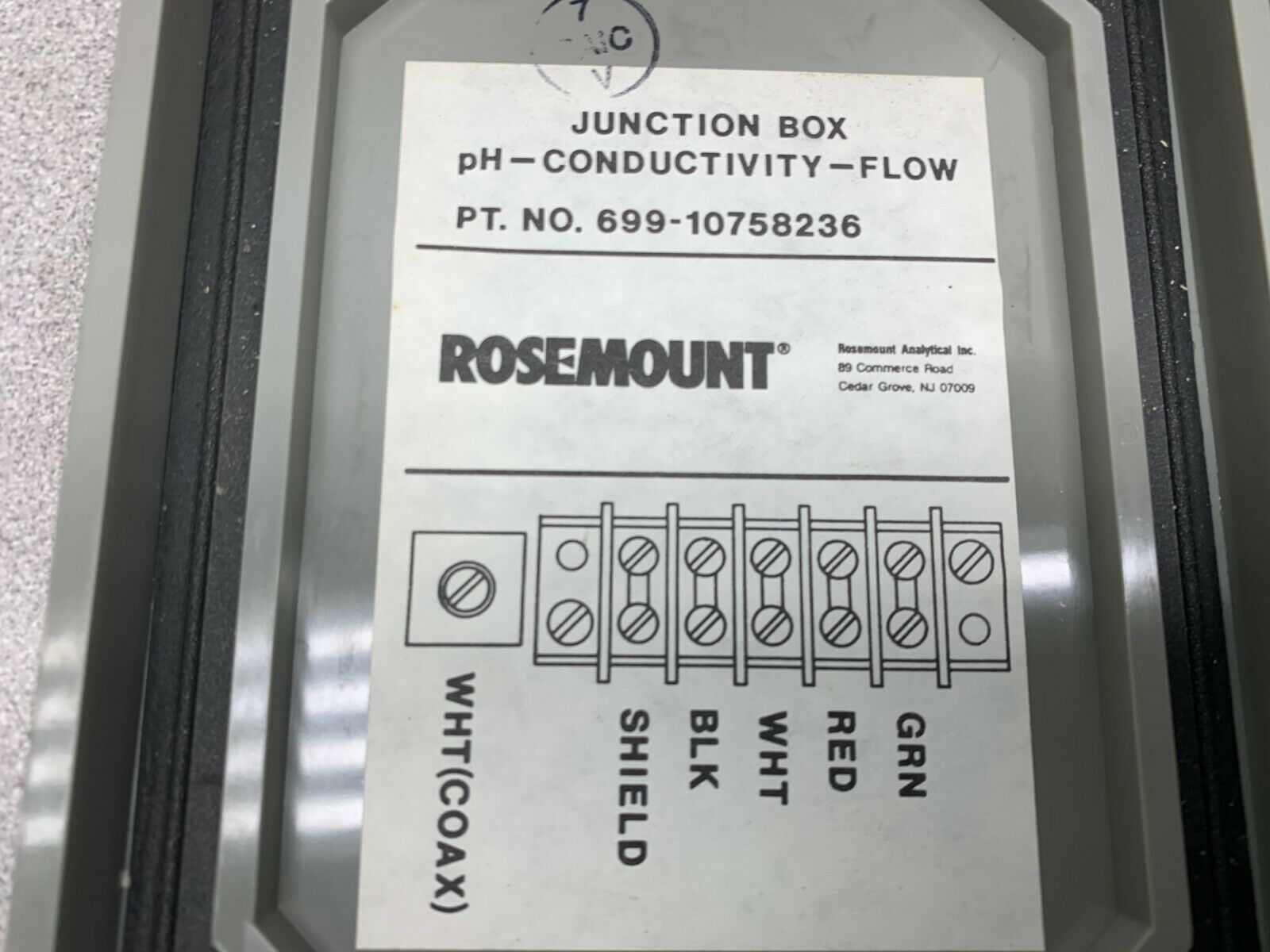 NEW NO BOX ROSEMOUNT PH-CONDUCTIVITY FLOW JUNCTION BOX 699-10758236