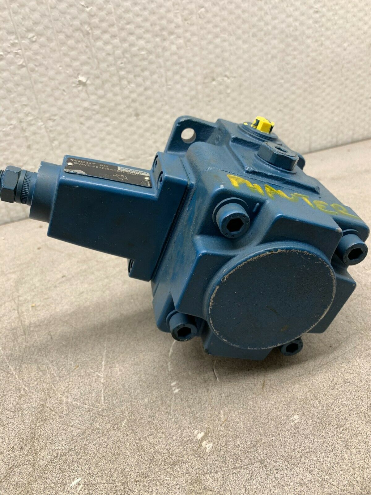 NEW NO BOX REXROTH HYDRAULIC PUMP 1PV2V3-45/25RA01MC100A1