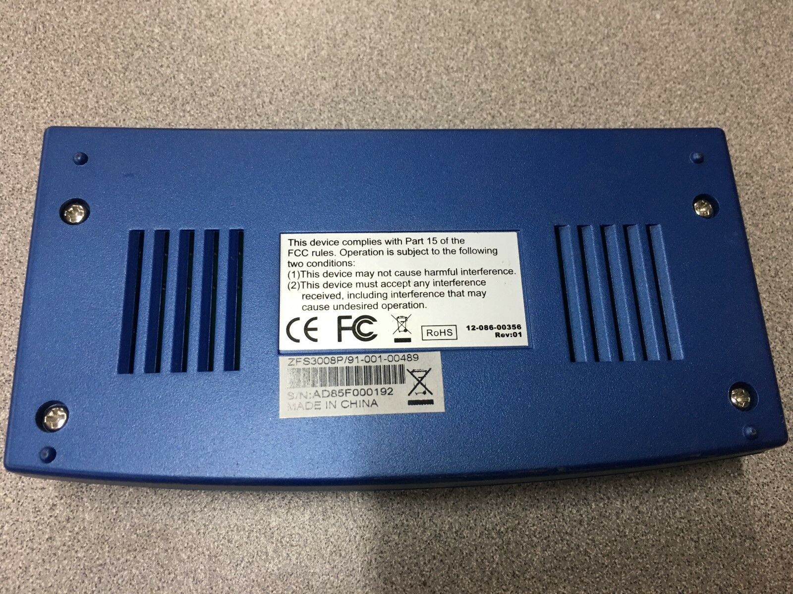 USED ZONET ETHERNET SWITCH 2FS3008P