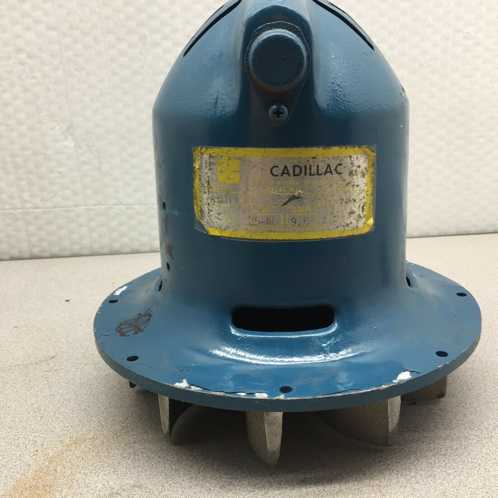 USED CADILLAC 115VAC SF 9.8AMPS MOTOR WITH IMPELLER A1X11