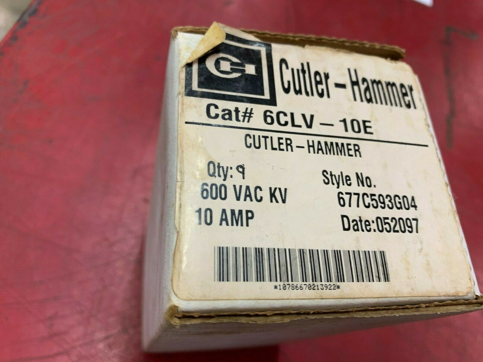 BOX OF 9 NEW IN BOX CUTLER HAMMER 677C593G04 FUSE 6CLV-10E