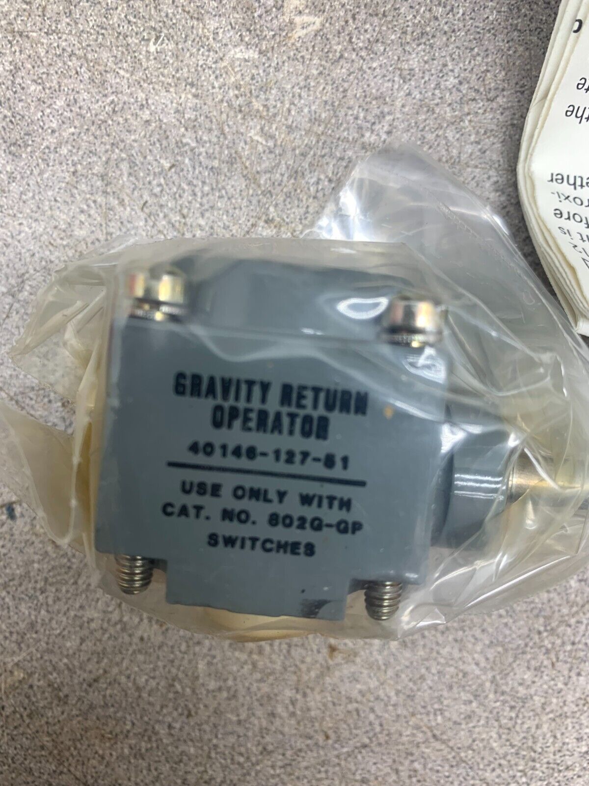 NEW IN BOX ALLEN-BRADLEY GRAVITY RETURN OPERATOR LIMIT SWITCH HEAD 40146-127-51