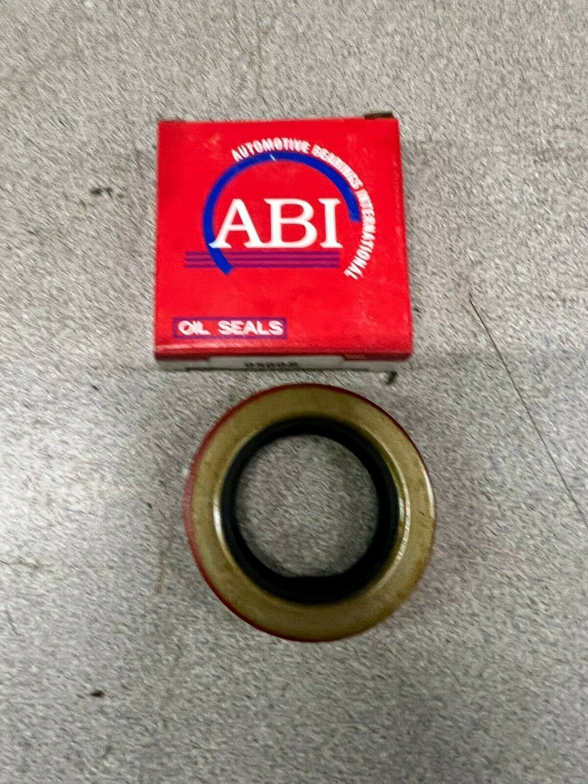 LOT OF 4 NEW IN BOX ABI OILSEAL 9569S