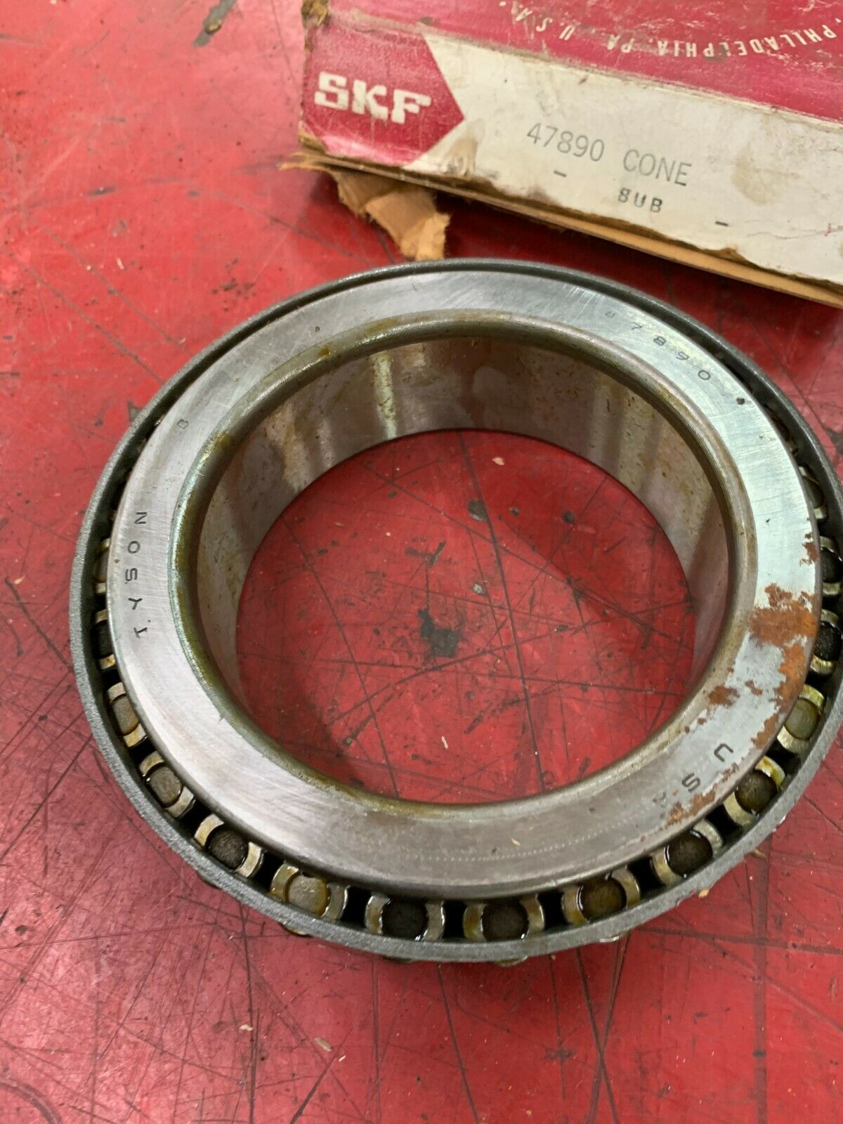 NEW TYSON TAPERED ROLLER CONE BEARING 47890