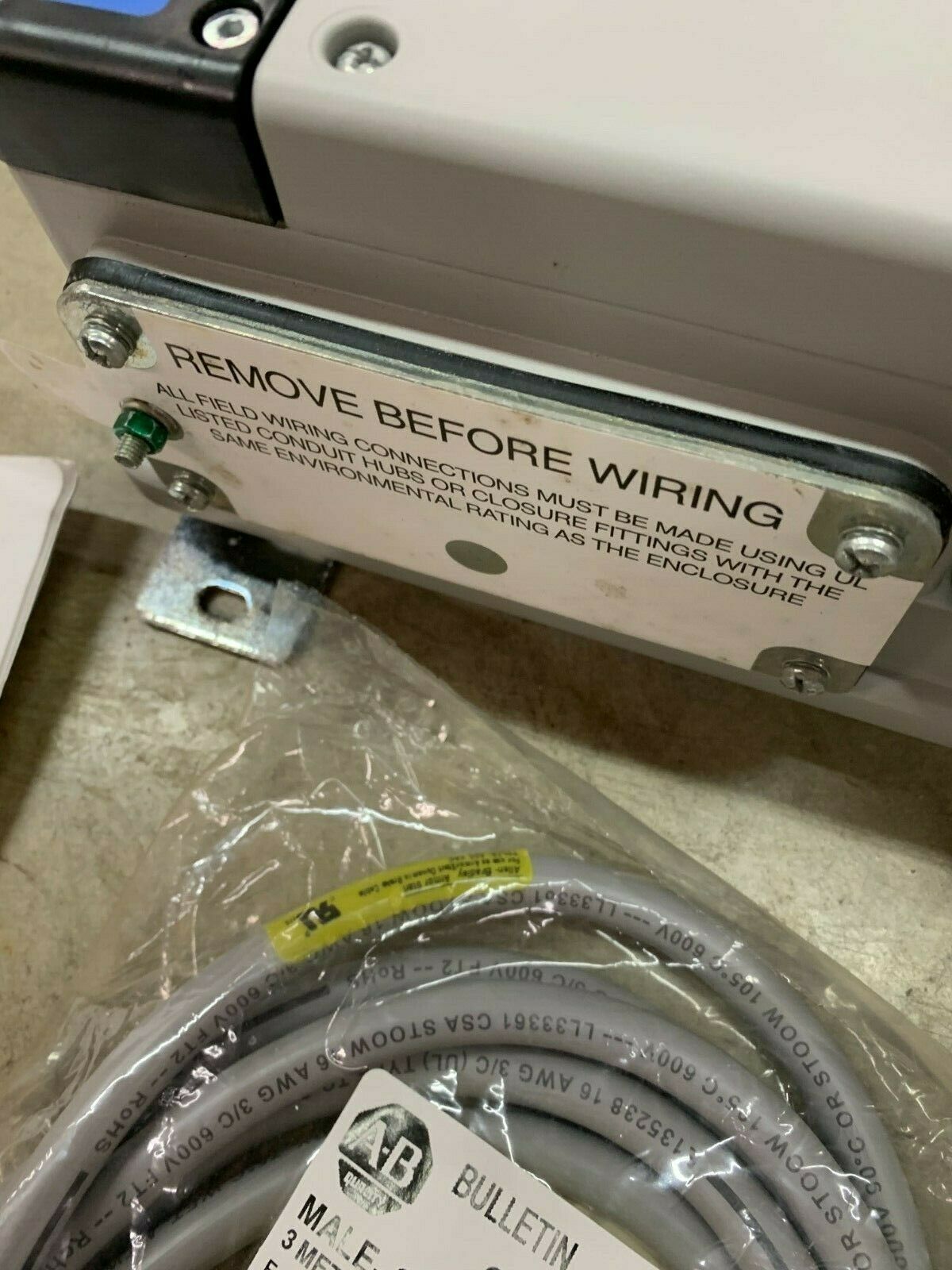 Allen Bradley Bulletin 284d 284d-FVD1PZ-10-CRW-EMI ARMORSTARTコントローラー Allen-Bradley Armorstart Motor Control 284D-Fvd2P3Z-10-Cr-3-Sb-Oc