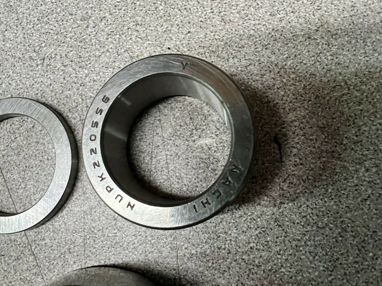 NEW IN BOX NACHI NUK2205S1N NUPK2205S6 BEARING  025-5