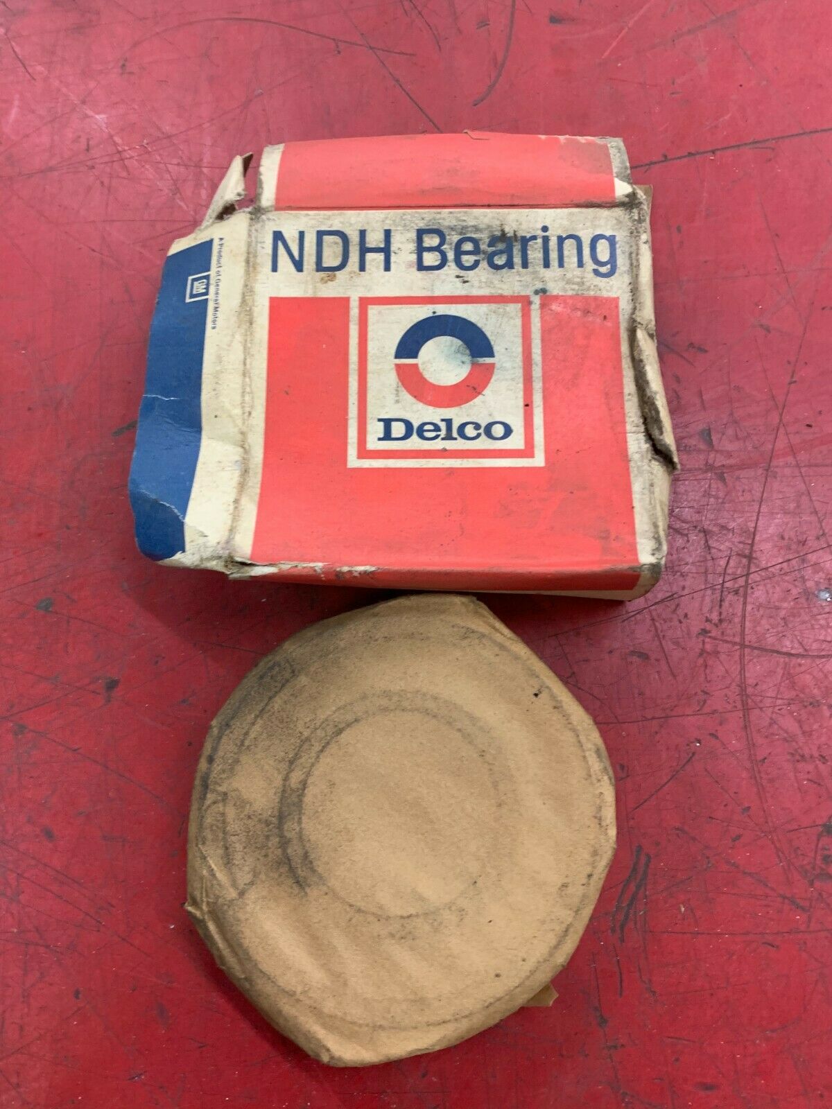 NEW IN BOX NDH ROLLER BEARING 43310