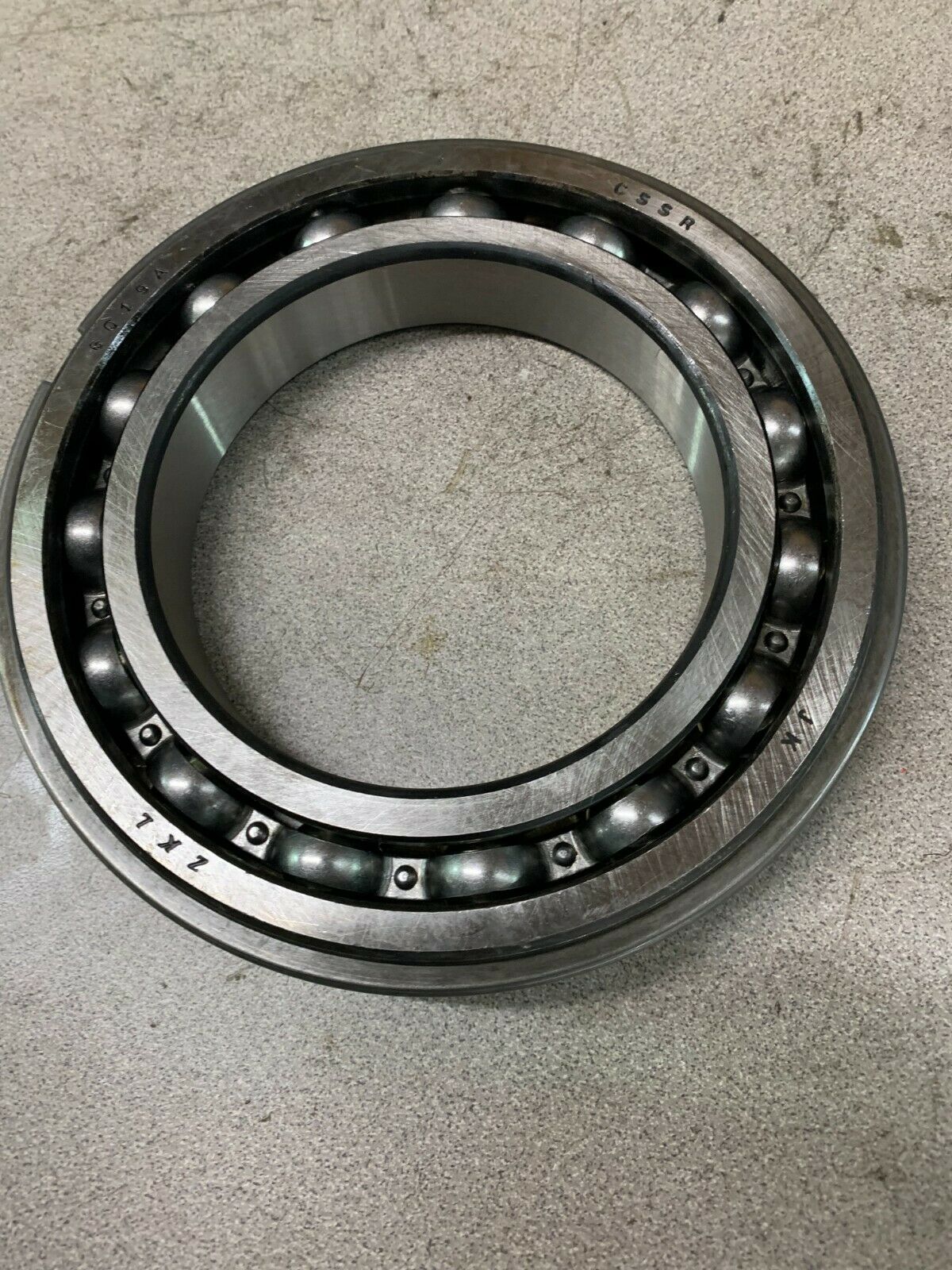 NEW IN BOX ZKL 6019A DEEP GROOVE BALL BEARING 119 L