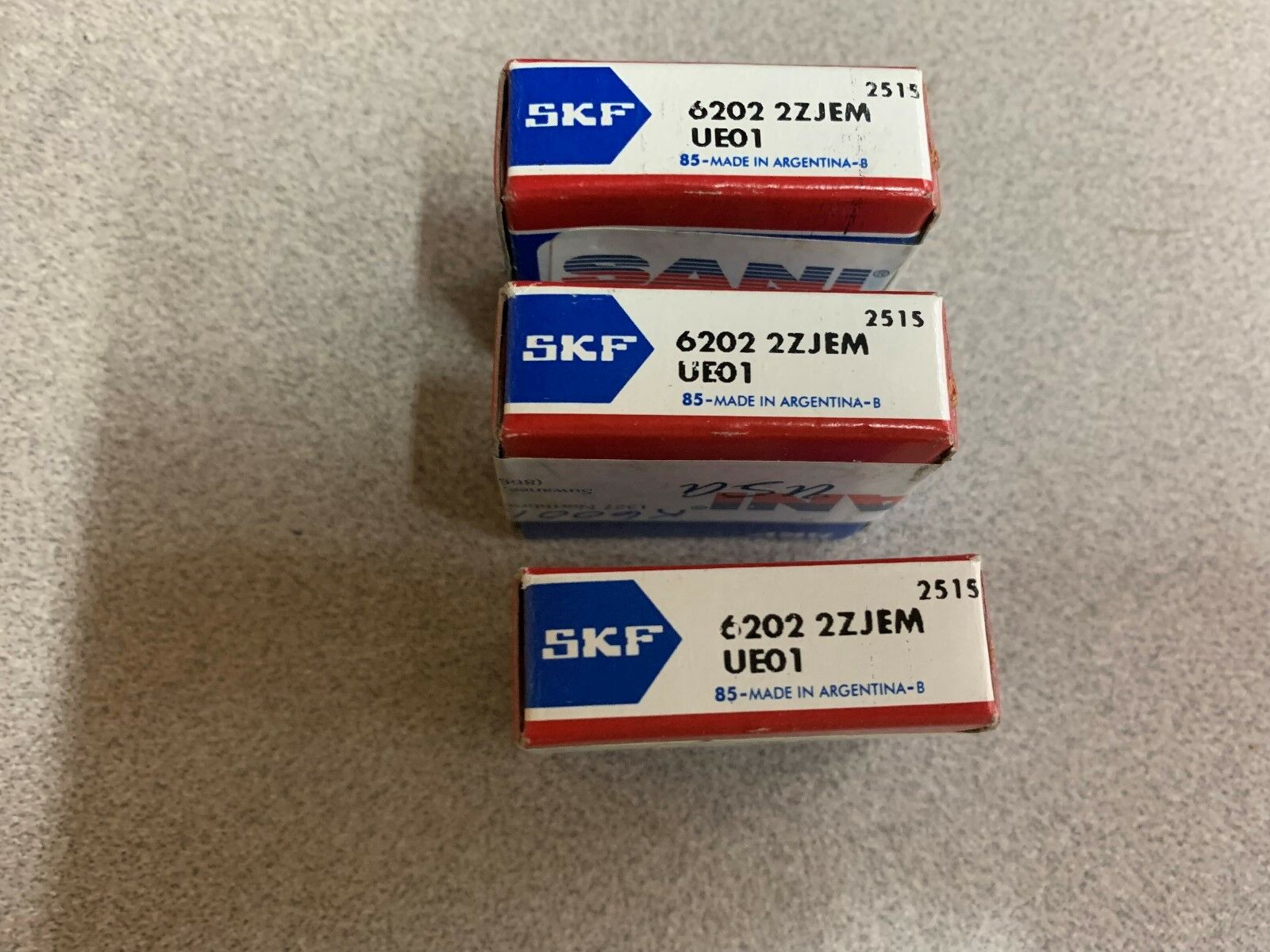 LOT OF 3 NEW IN BOX SKF BEARING 6202 2ZJEM UE01