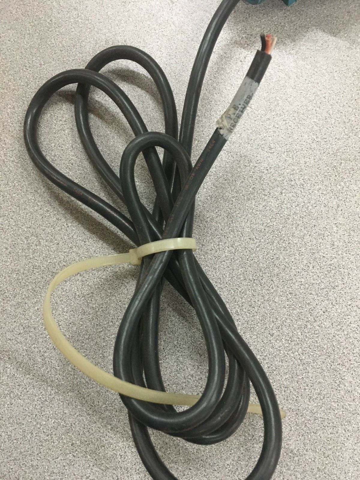 USED MICRO SWITCH MPR6 RECEIVING HEAD SENSOR WITH MPT11 BASE