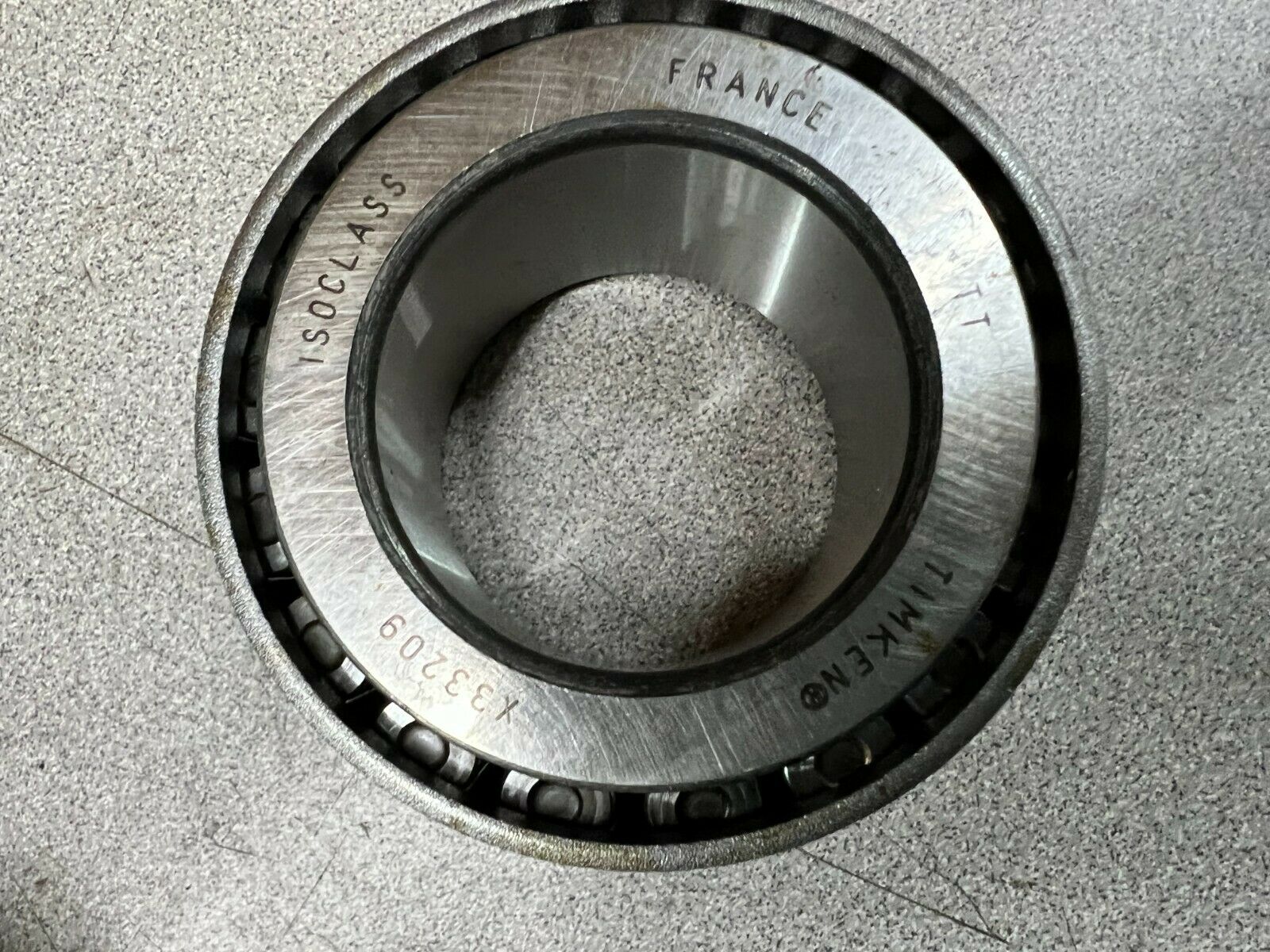 NEW IN BOX TIMKEN ROLLER BEARING WITH RACE 33209 90KA1