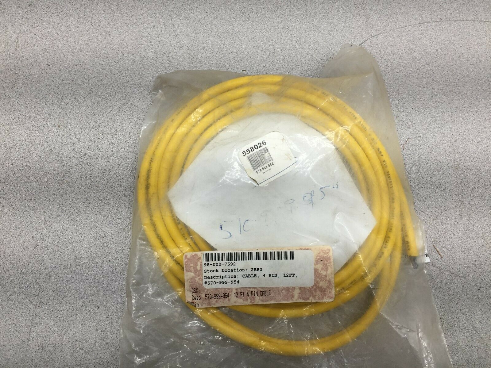 NEW IN BAG CROUSE HINDS 24 VOLTS 5 AMPS LIGHTED QD CONNECTOR 5000-110-237L