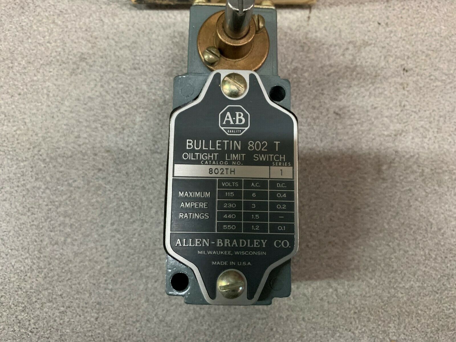 NEW IN BOX ALLEN BRADLEY LIMIT SWITCH 800T H