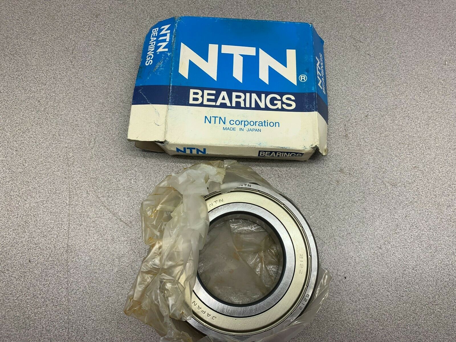 NEW IN BOX NTN BEARING 6212ZZ/2A