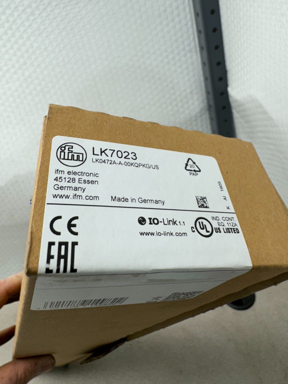 NEW IN BOX IFM EFECTOR LK7023 CONTINUOUS LEVEL SENSOR LK0472A-A-00KQPKG/US