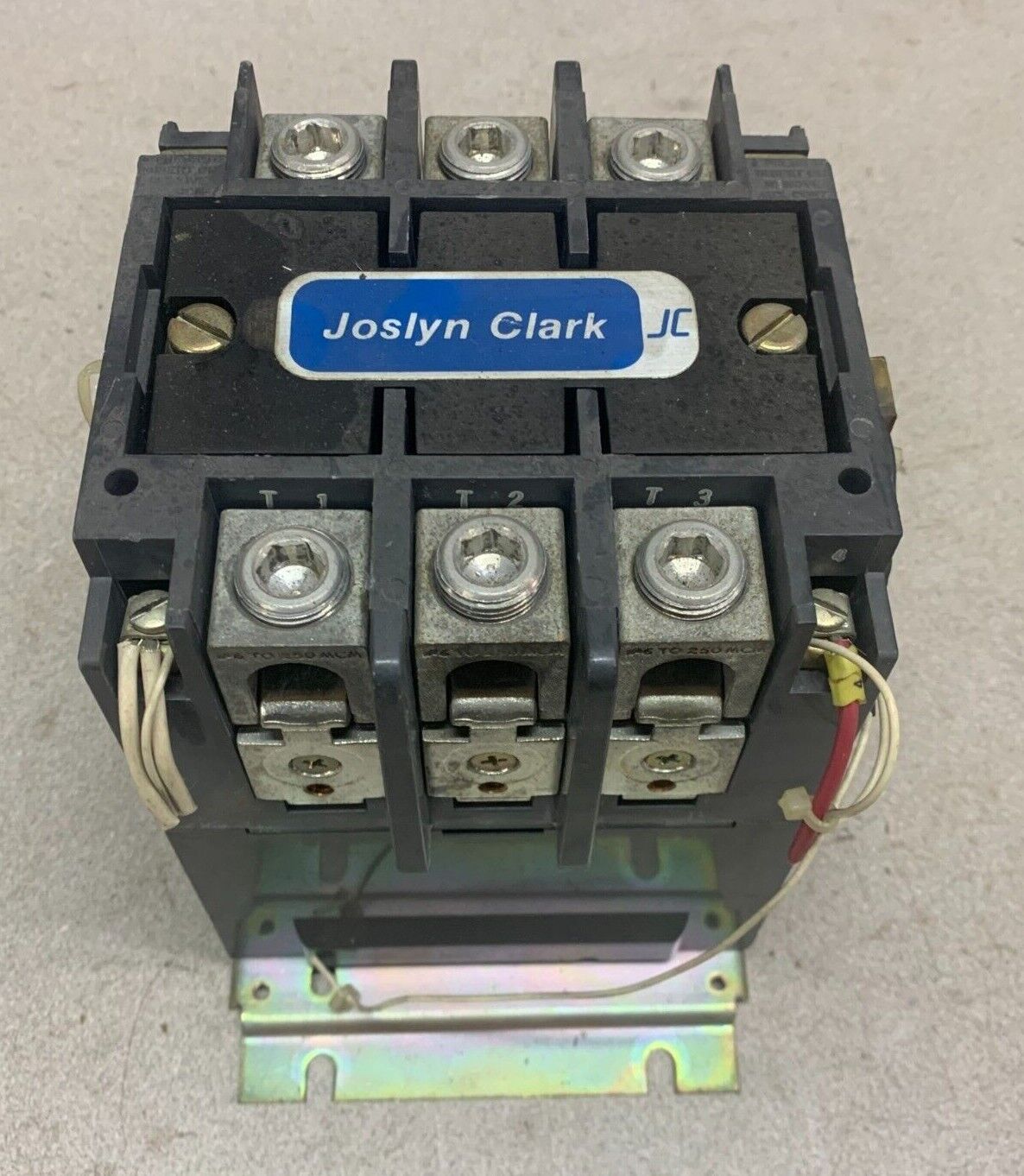 USED JOSLYN CLARK SIZE 4 CONTACTOR 110/120V. COIL T77U034